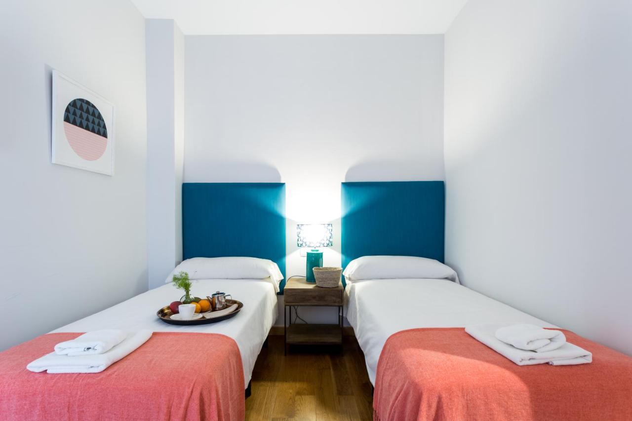 Apartamentos Rg Alameda De Hercules Seville Exterior photo